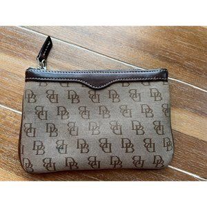 Dooney & bourke coin purse